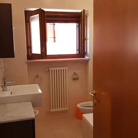 Anna's Flat * Cavalcaselle